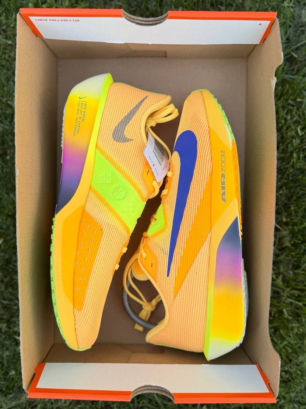 Nike Zoom Rival Fly 4 Men’s Shoes Sample
LA 26.2 Citron Pulse / Indigo Burst